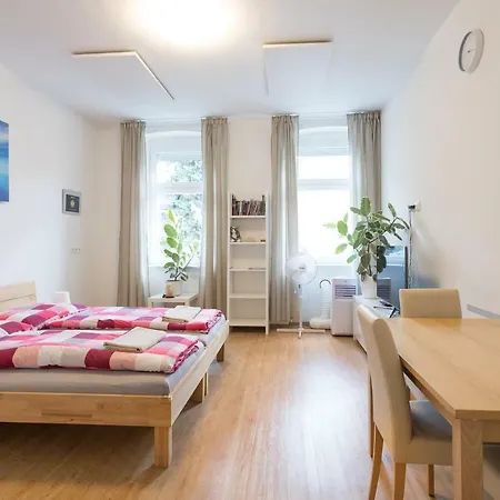 Vienna Smile Apartment Schoenbrunn Buitenkant foto